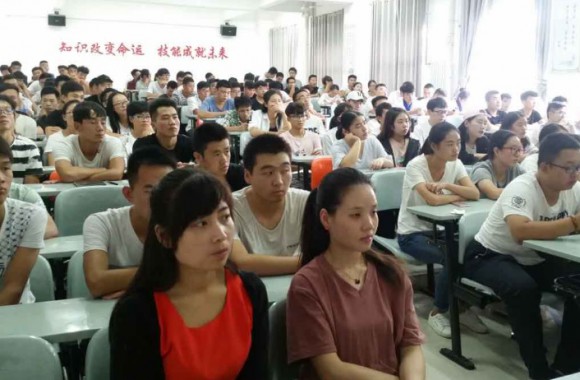 澳大利亚启航国际教育来我院作留学宣讲